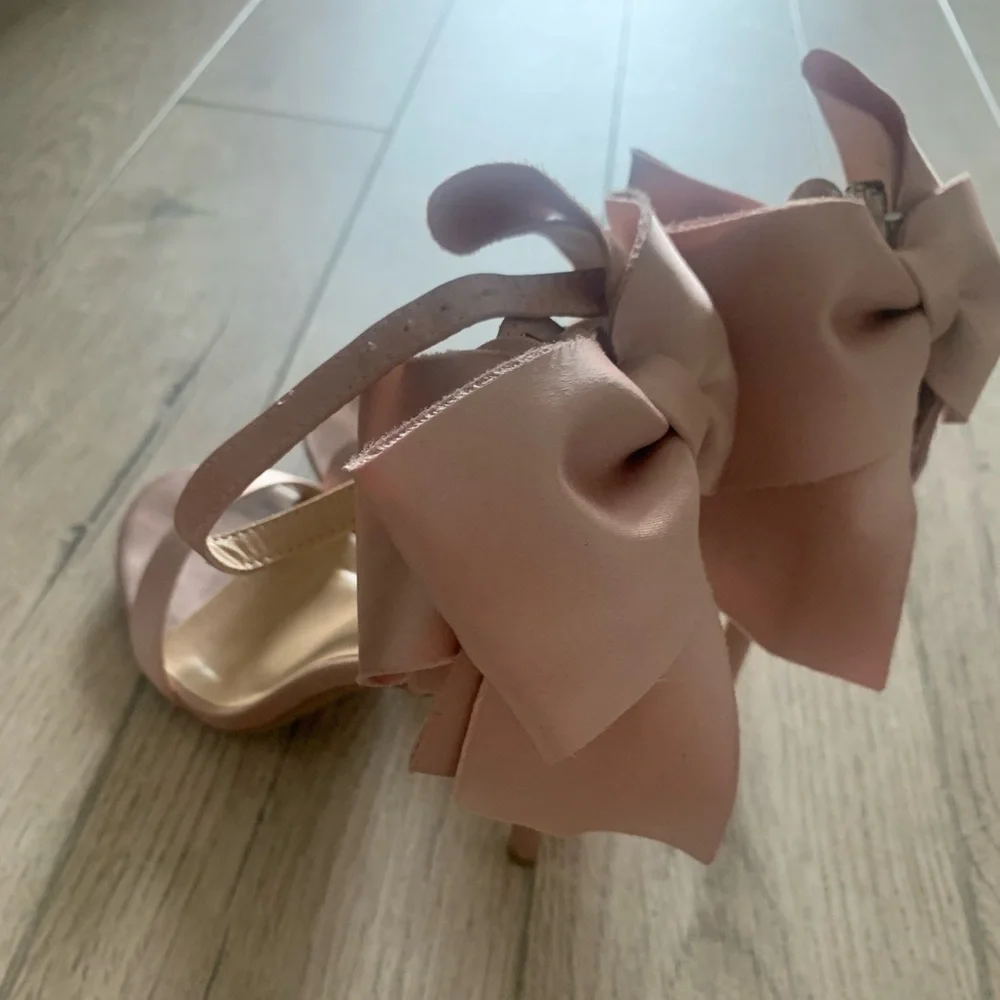 Pink Lulu’s Stilettos with Satin Ankle Bow - Picture 3 of 8